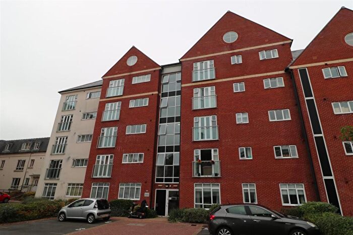 2 Bedroom Apartment To Rent In Ushers Court, Trowbridge, BA14