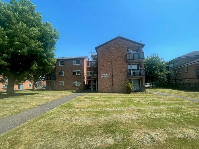 2 Bedroom Apartment To Rent In Medway Court, Avon Drive, MK41