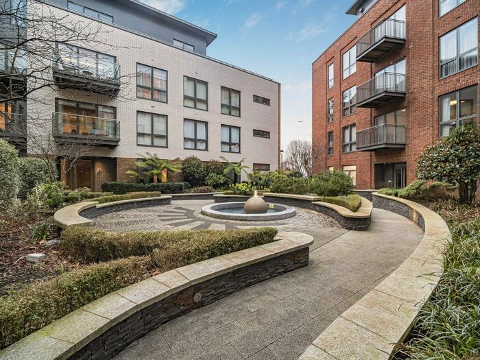 2 Bedroom Flat To Rent In Brewery Lane, Twickenham, TW1