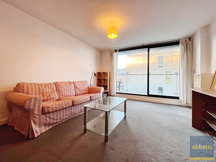 1 Bedroom Apartment To Rent In Gavin Bank, NR1