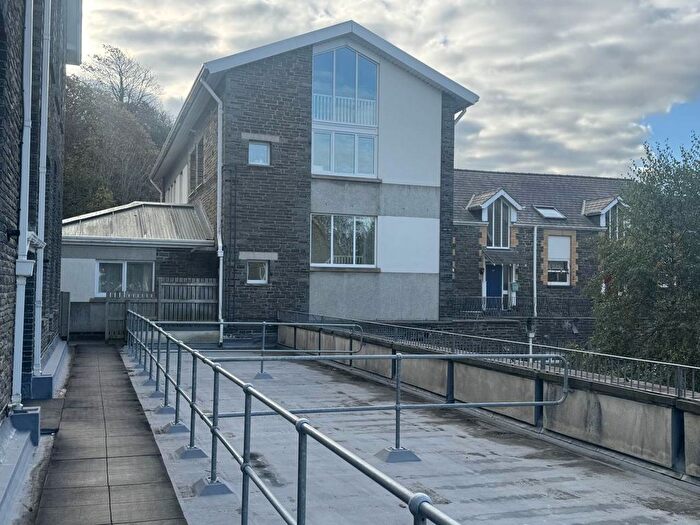 2 Bedroom Flat To Rent In Bryn Ardwyn, Aberystwyth, SY23
