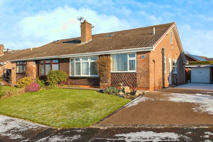 3 Bedroom Bungalow For Sale In Wainstones Close, Great Ayton, Middlesbrough, TS9