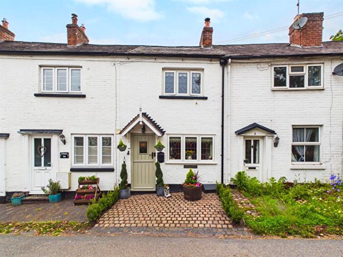 2 Bedroom Cottage For Sale In Wolverley Village, Wolverley, Kidderminster, DY11