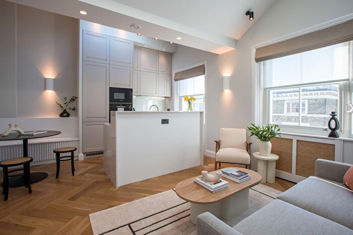 2 Bedroom Flat To Rent In Fawcett Street - Cr Ltd, Fawcett Street, L, London, SW10