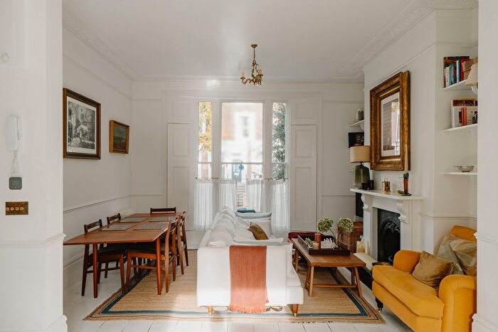 1 Bedroom Flat For Sale In Oakley Road, London, N1