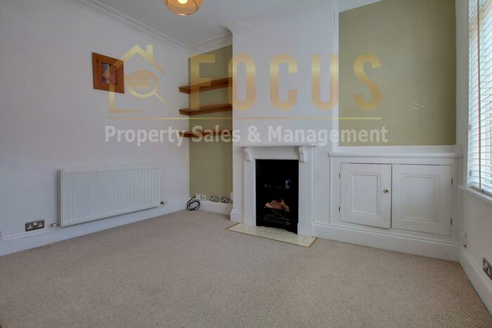 2 Bedroom Terraced House To Rent In Hartopp Road, Leicester, LE2