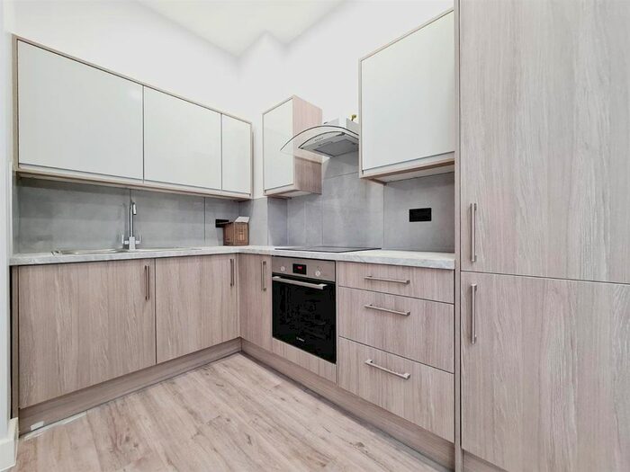 1 Bedroom Flat To Rent In Aster Court, Woodcote Road, Wallington, SM6