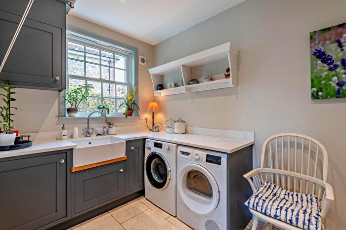 5 Bedroom Detached House For Sale In Teston Road, Offham, West Malling, Kent, ME19