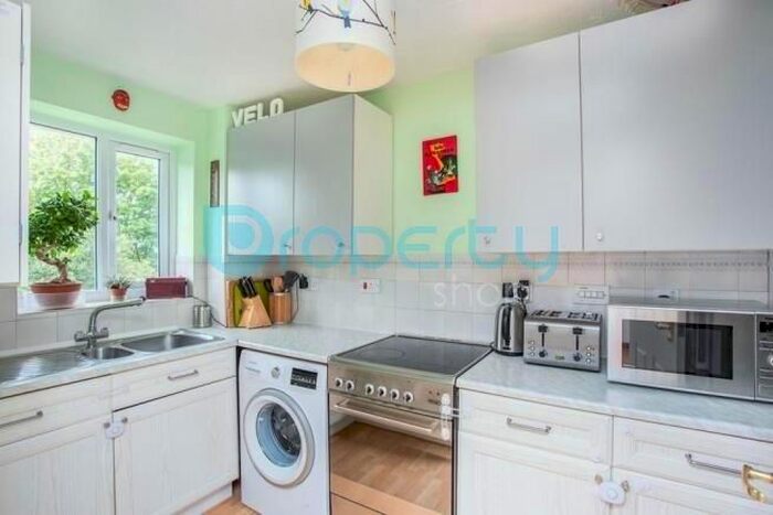 1 Bedroom Flat To Rent In Scammell Way, Watford WD18