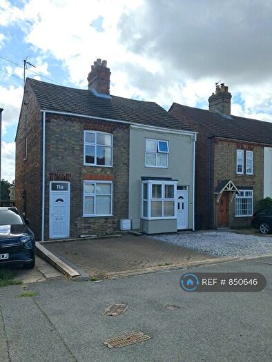 3 Bedroom Semi-Detached House To Rent In Broadway, Yaxley, Peterborough, PE7