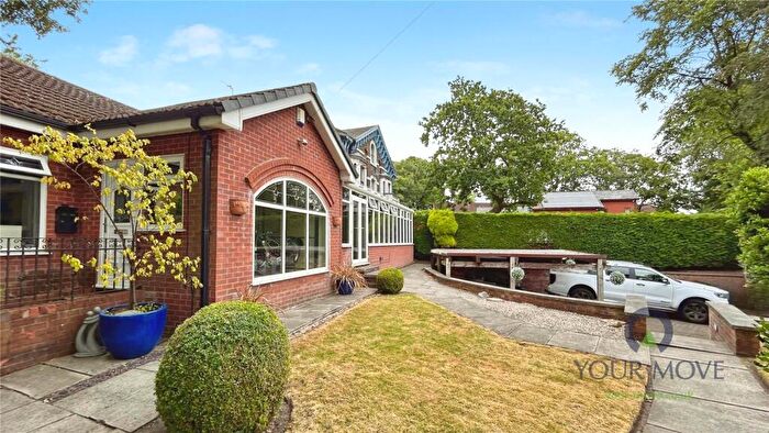 7 Bedroom Bungalow For Sale In Blackshaw Lane, Royton, Oldham, Greater Manchester, OL2