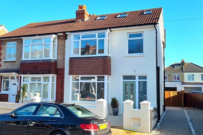 4 Bedroom Semi-Detached House To Rent In Baffins, Hampshire, PO3