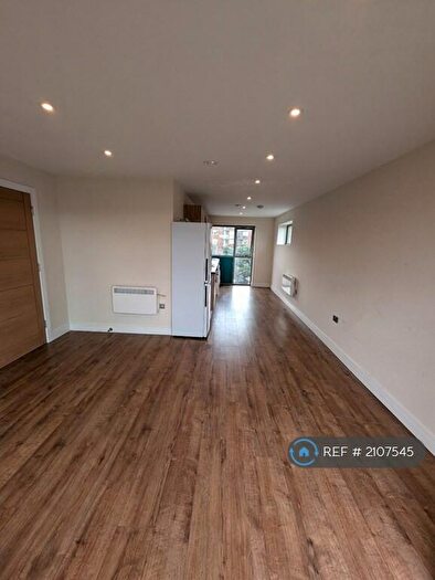2 Bedroom Flat To Rent In Campshill Road, London, SE13
