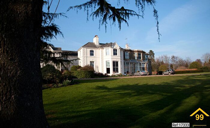 3 Bedroom Apartment For Sale In Courtlands, Sharpthorne, West Sussex, RH19