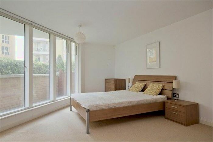 2 Bedroom Flat To Rent In Dovecote House, Water Gardens Square, Canada Water, SE16