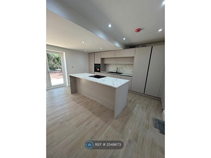 4 Bedroom Semi-Detached House To Rent In Merchant Avenue, Spondon, Derby, DE21