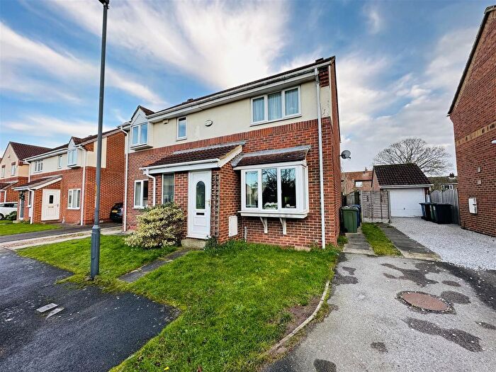 2 Bedroom Semi-Detached House For Sale In The Meadows, Carlton, Goole, DN14