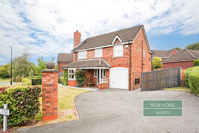 4 Bedroom Detached House For Sale In Kestrel Close, Heapey, Chorley, PR6