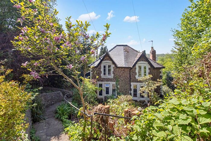 2 Bedroom Semi-Detached House For Sale In West Malvern Road, Malvern, WR14