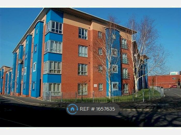 2 Bedroom Flat To Rent In Russell Court, Preston, PR1