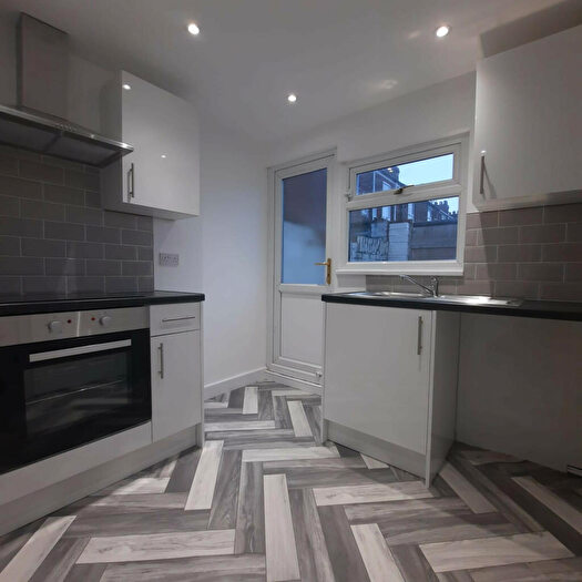 2 Bedroom Terraced House To Rent In Frodsham Street, Hull, Yorkshire, HU9