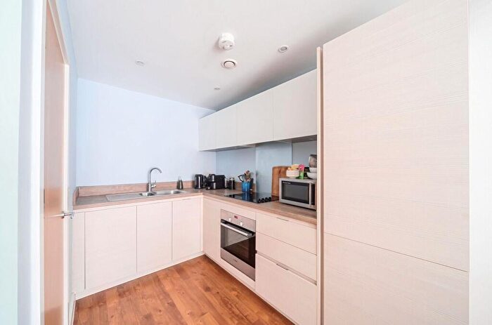 1 Bedroom Flat For Sale In John Thornycroft Road, Woolston, Southampton, Hampshire, SO19