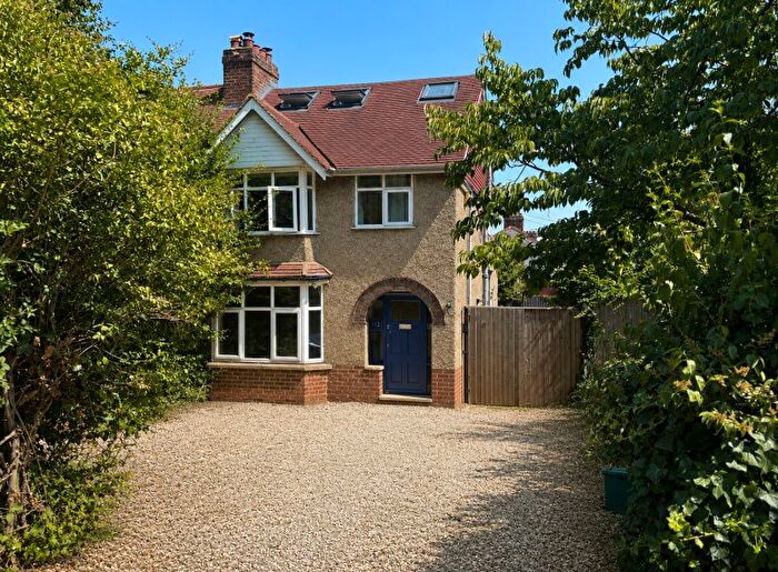 4 Bedroom Semi-detached House For Sale In Oxford Road, Oxford, OX4