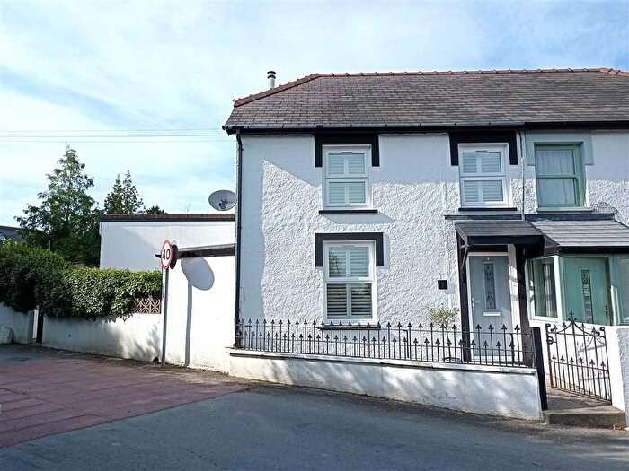 2 Bedroom Semi-Detached House For Sale In Croesnewydd, Beulah, Newcastle Emlyn, Ceredigion, SA38