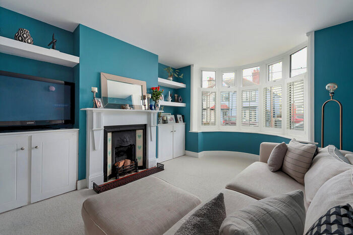 4 Bedroom Semi-Detached House For Sale In Railway Avenue, Whitstable, CT5