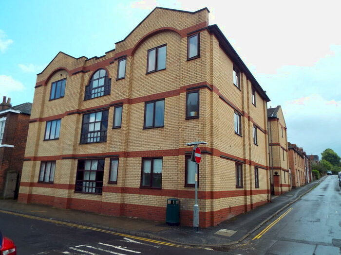 2 Bedroom Apartment To Rent In Grosvenor Court, George Street, Louth, LN11