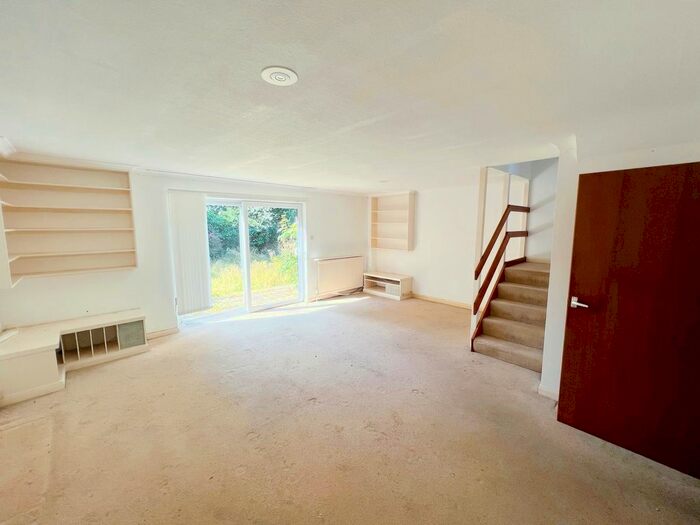 3 Bedroom End Of Terrace House To Rent In Winchmore Drive, Trumpington, CB2