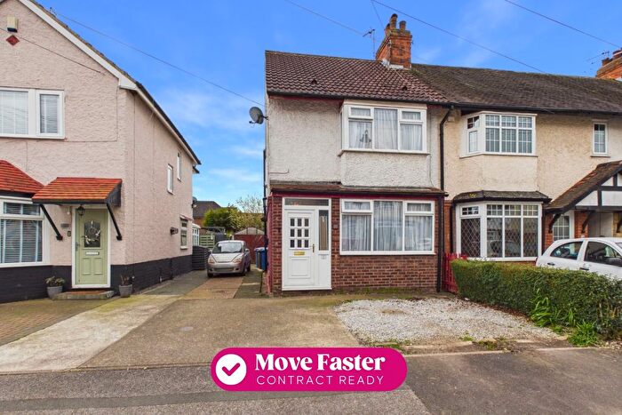 2 Bedroom End Of Terrace House For Sale In The Paddock, Hull, HU4