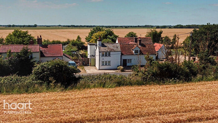 3 Bedroom Detached House For Sale In Clacton Road, Horsley Cross, Manningtree, Essex, CO11