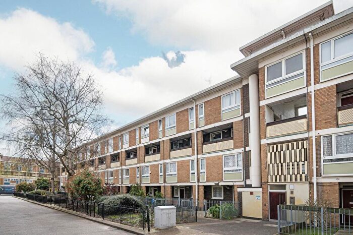 2 Bedroom Flat For Sale In Belton Way, , Bow, London, E3