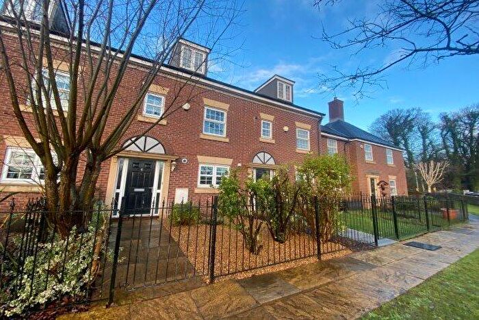 3 Bedroom Property To Rent In Farington Court, Leyland, PR25