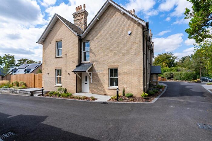 4 Bedroom Semi-Detached House For Sale In Moralee Close, Wimborne Minster, BH21