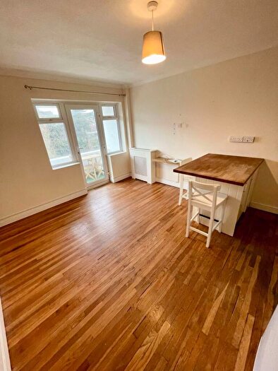 1 Bedroom Flat To Rent In Flat Hampshire Court Bourne Avenue, BH2