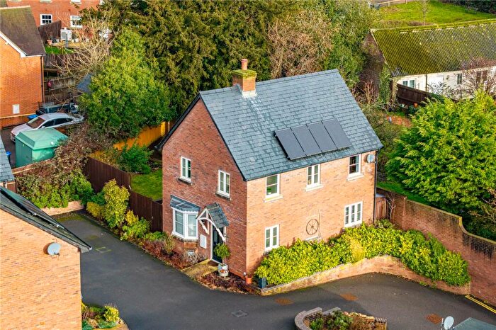 3 Bedroom Detached House For Sale In St. Francis Close, Pewsey, Wiltshire, SN9