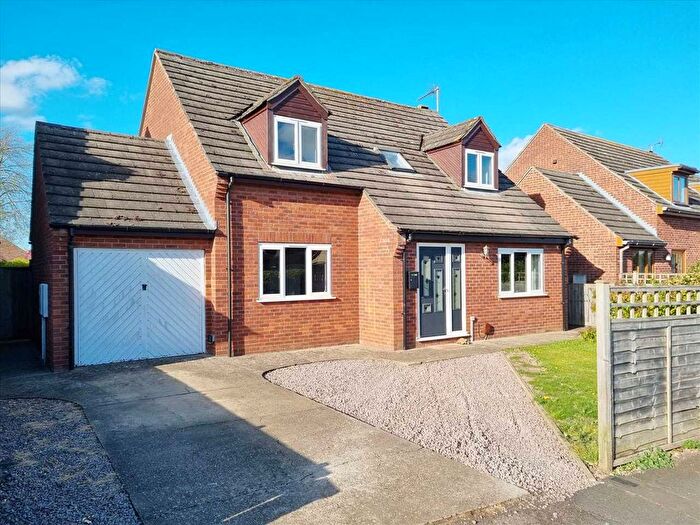 4 Bedroom Detached House For Sale In Hall Road, Great Hale, NG34