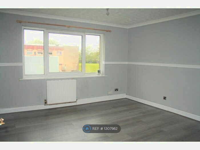 2 Bedroom Flat To Rent In Holmhills Place, Cambuslang, Glasgow G72