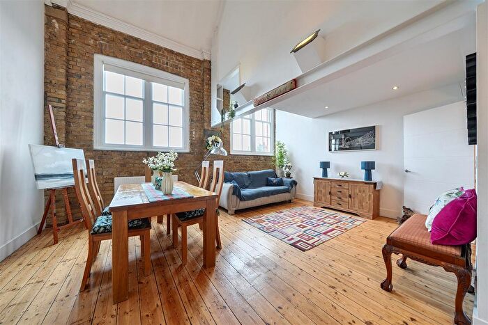 2 Bedroom Flat To Rent In York Grove, Peckham, London, SE15