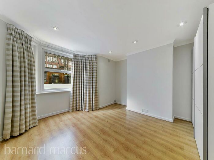 2 Bedroom Flat To Rent In Great North Road, Highgate, N6
