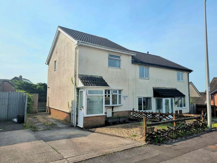 2 Bedroom Semi-Detached House To Rent In Bishopswood, Brackla, Bridgend County., CF31