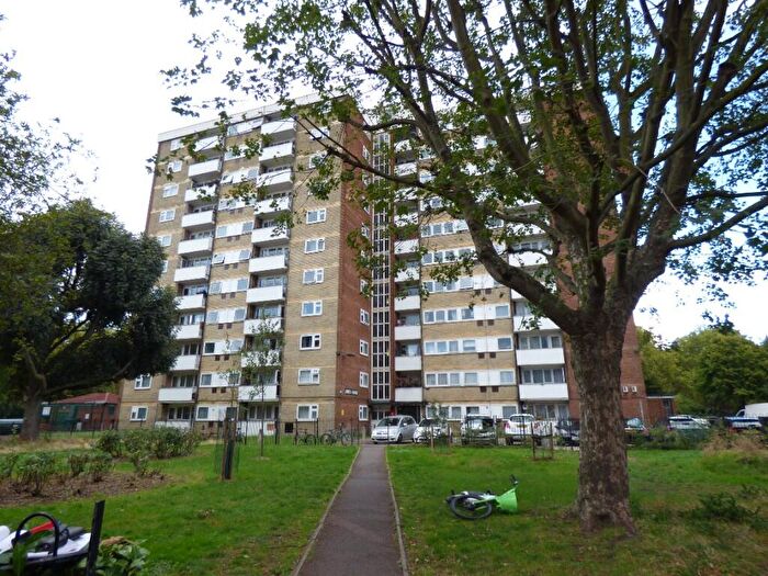 2 Bedroom Flat For Sale In Slippers Place, London, SE16