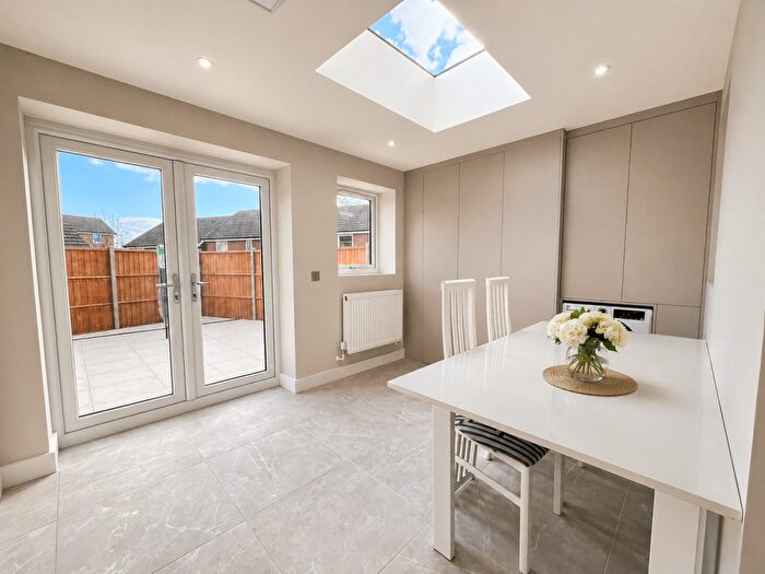 5 Bedroom Terraced House To Rent In Over Drive, BS34