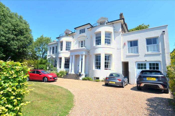 2 Bedroom Apartment To Rent In Morden Road, London, SE3