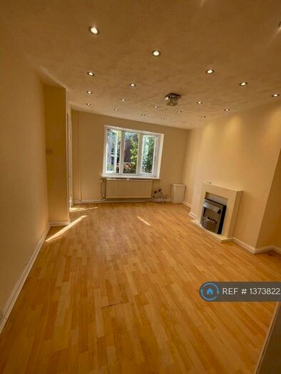 2 Bedroom Semi-Detached House To Rent In Hamilton Street, Swinton, Manchester, M27