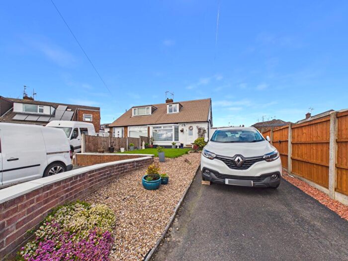 2 Bedroom Chalet For Sale In Clover Close, Spondon, DE21