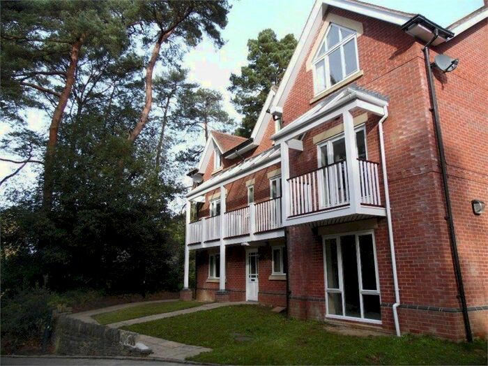 4 Bedroom Town House To Rent In Branksome Hill Road, Talbot Woods, BH4