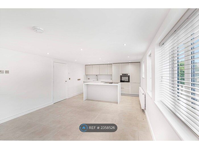1 Bedroom Flat To Rent In Marple Bank Apartments, Marple, SK6